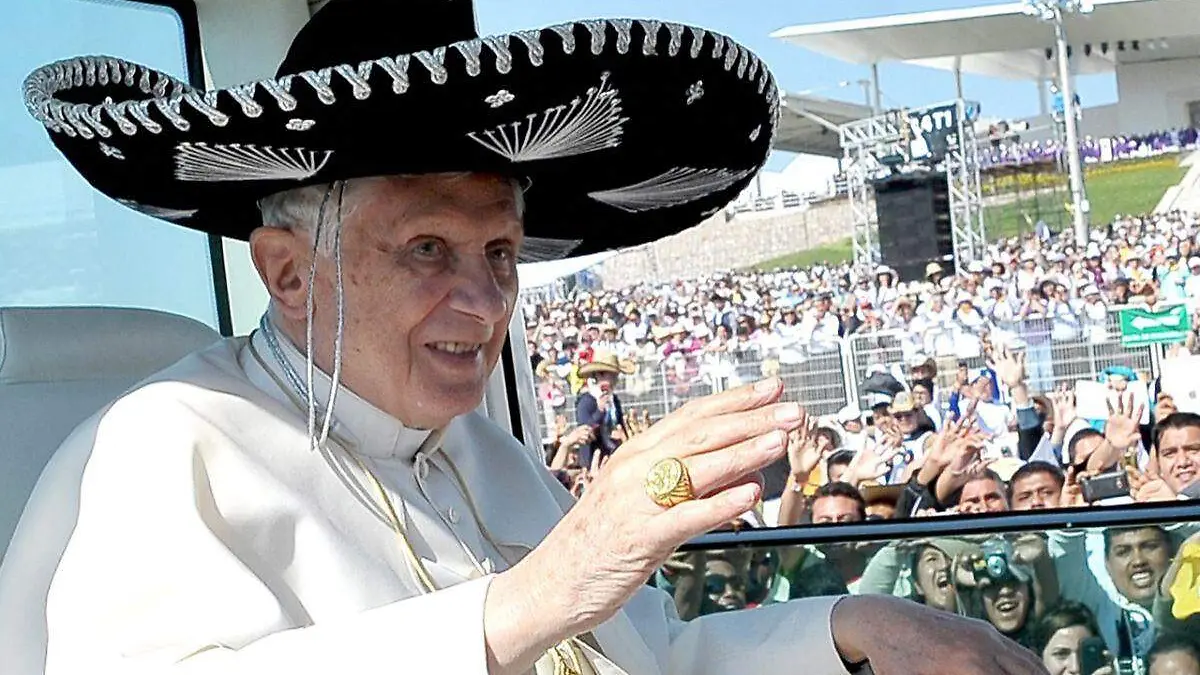 Murió a los 95 años el papa emérito Benedicto XVI en el Vaticano